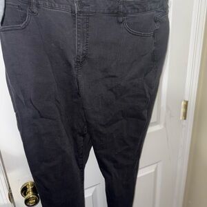 Ava & Viv women’s Skinny Jeans in Black